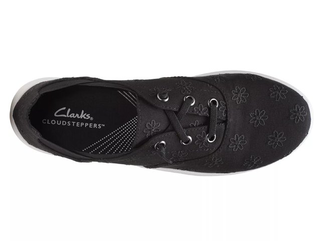 Clarks Cloudsteppers Breeze Ave Sneaker