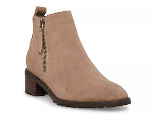 Squared toe leather ankle boots - Women