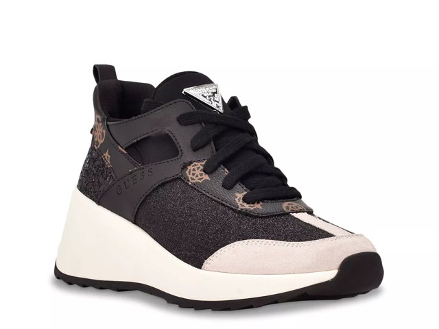 Dsw on sale guess sneakers