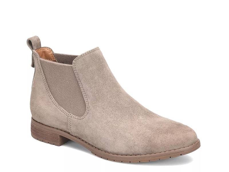 Chelsea boots store women dsw