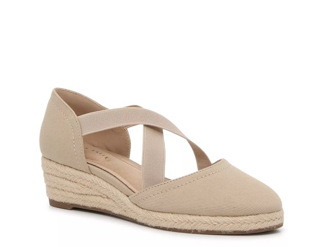 Kelly and katie espadrille discount wedge