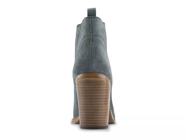square toe cowboy boots on sale