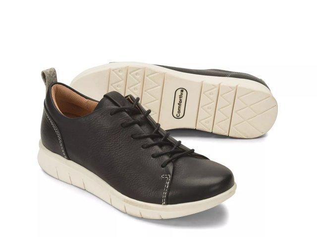 Comfortiva Cayson Sneaker
