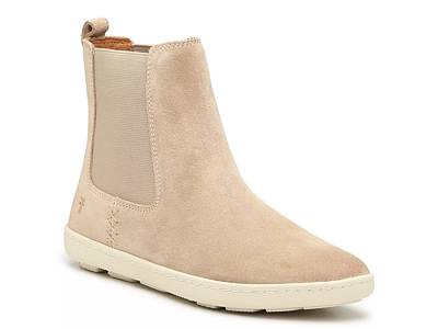 Chelsea on sale boot sneaker