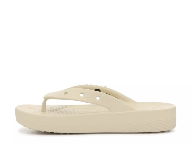 Crocband platform flip outlet