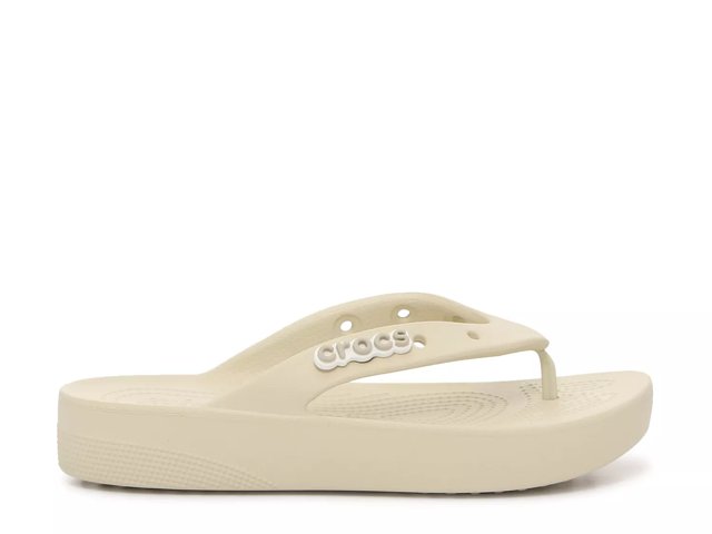 Crocs Classic Platform Flip W Bege - Entrega gratuita