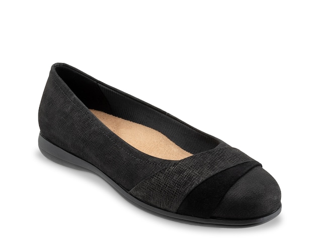 Trotters Danni Flat - Free Shipping | DSW