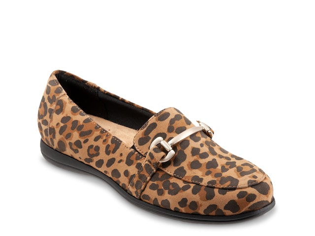 Trotters Donelle Loafer - Free Shipping | DSW