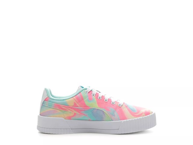 Nike women's sneakers dsw 2025