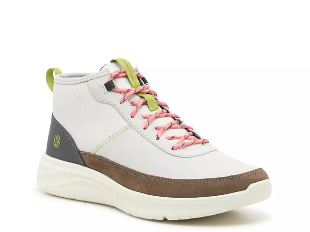 Hush Puppies Elevate Chukka Boot
