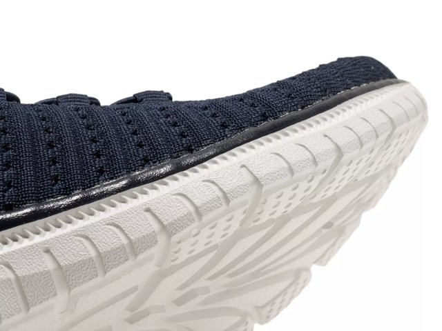 Skechers estates discount