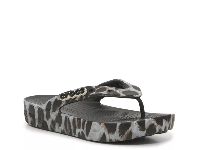 Dsw crocs shop flip flops womens