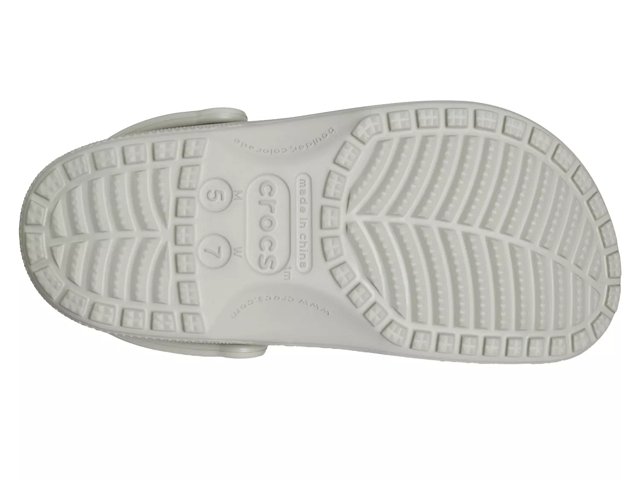 Bottom of crocs store