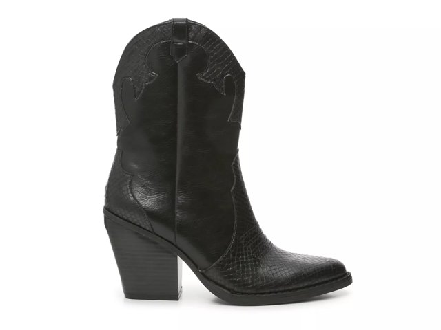 Cowboy boots dsw 2025