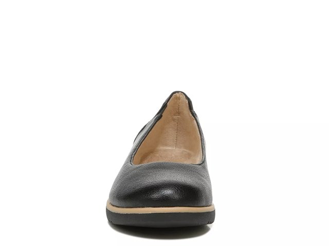 Natural soul ballet flats top