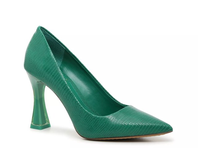 Vince Camuto Saventia Pump