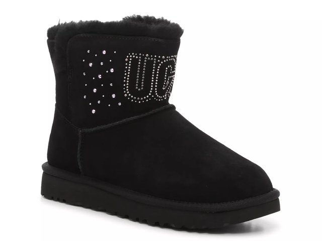 Dsw black uggs 2025