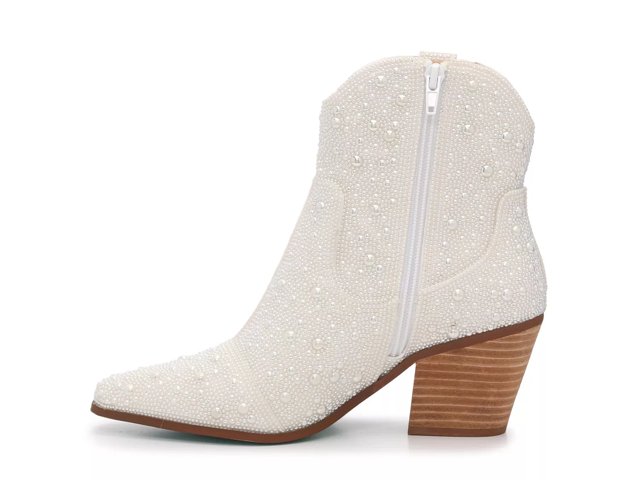 Dsw discount rhinestone boots