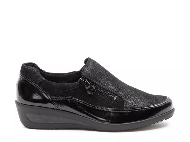 Zora slip on sneakers discount