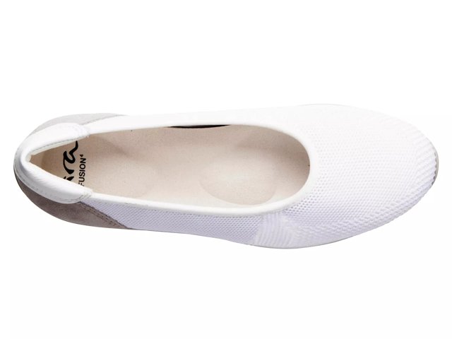 Athletic ballet flats outlet
