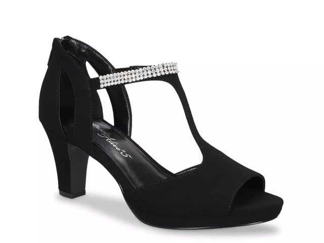 Easy street glamorous sandal deals