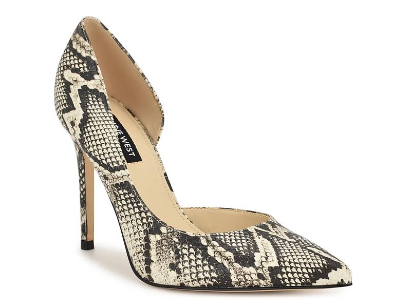 Betsey Johnson Ethan Pump