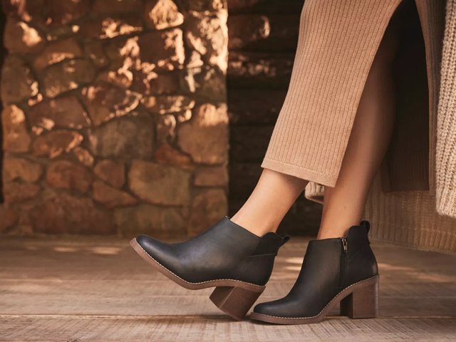 Crown vintage shop morrison bootie