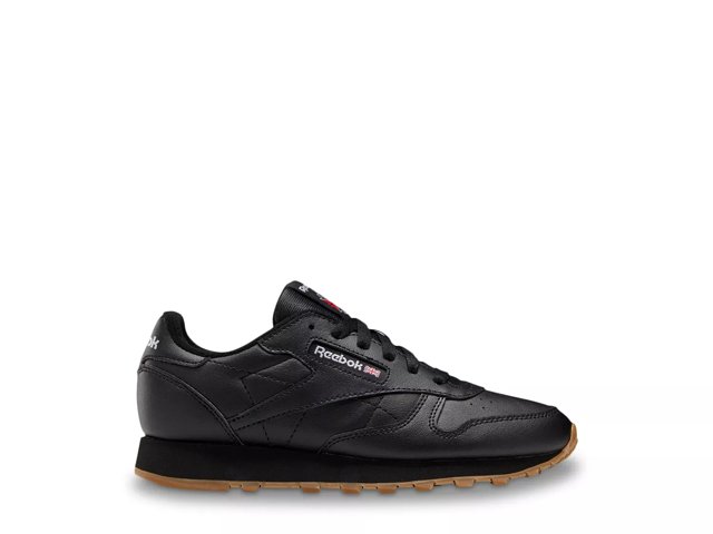 Classic black reeboks shop