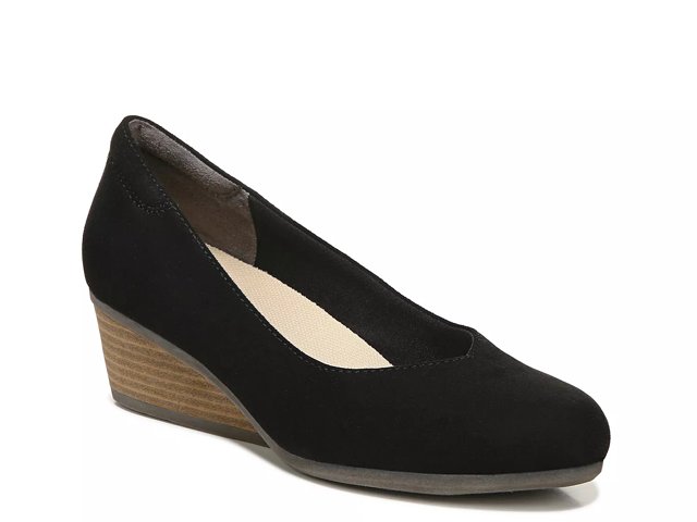 Dr. Scholl s Be Ready Wedge Pump