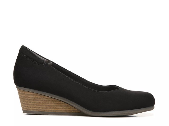 Dr. Scholl s Be Ready Wedge Pump