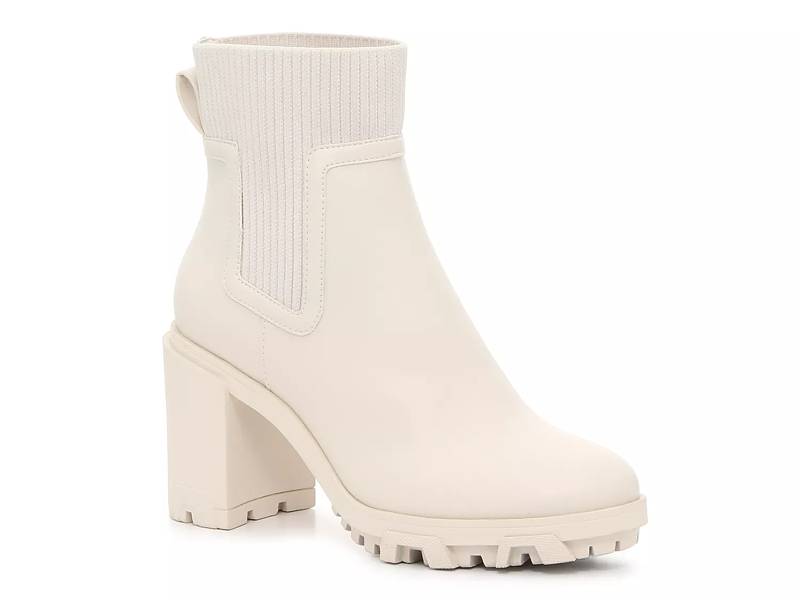 hestia boots guess