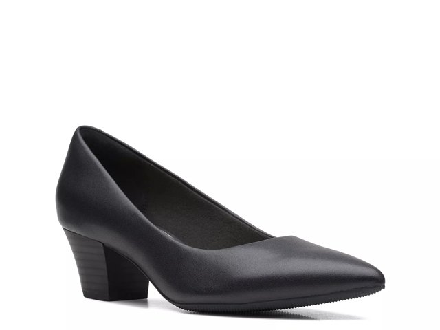 Clarks low heel pumps sale