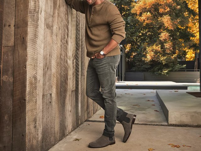 Crown shop vintage boots