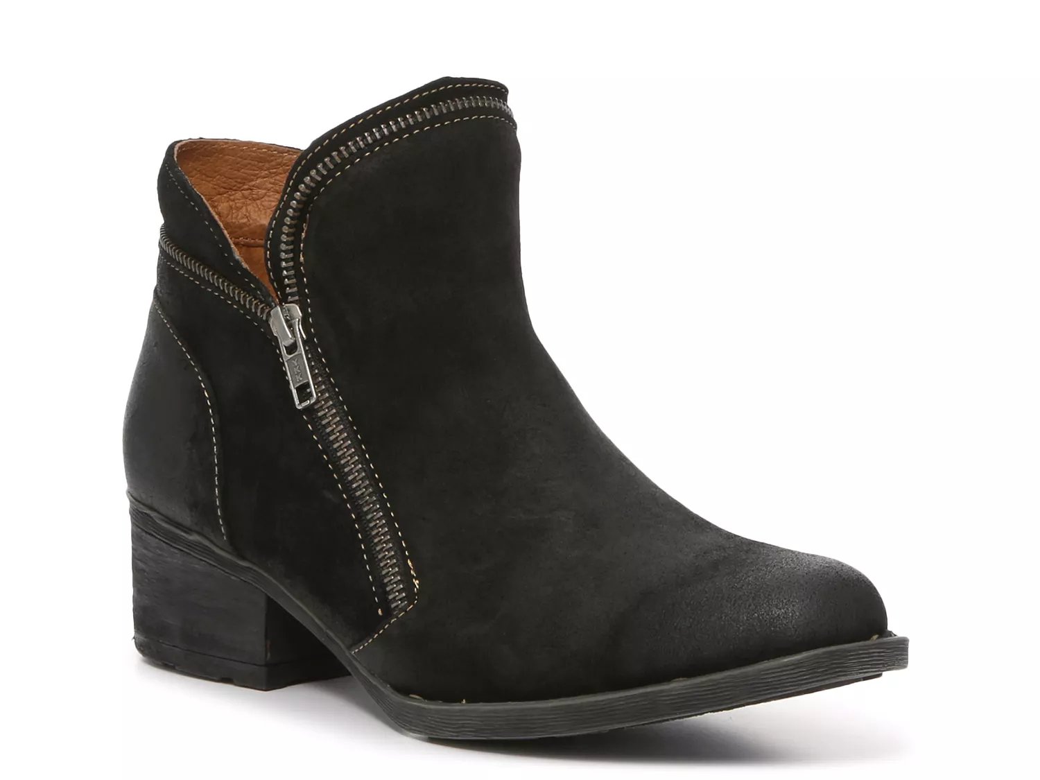 Dsw store born booties