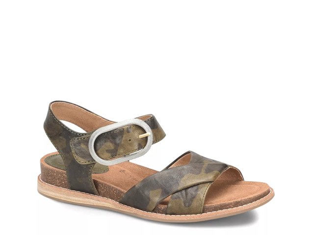 Dsw hotsell sofft sandals