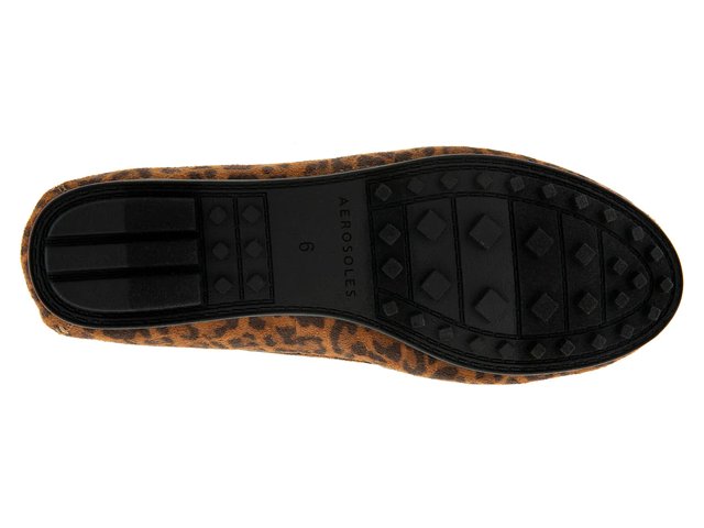 Aerosoles shop drive along