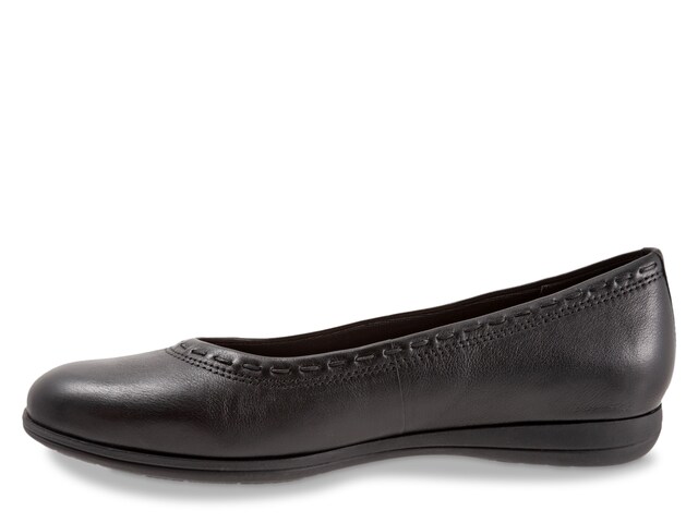 Trotters Dixie Ballet Flat - Free Shipping | DSW