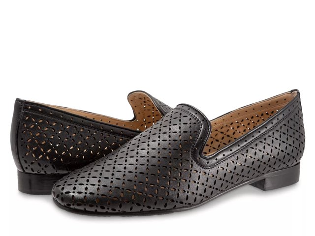 Trotters Ginger Loafer | DSW