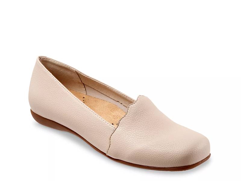 Trotters Liz Loafer - Free Shipping | DSW