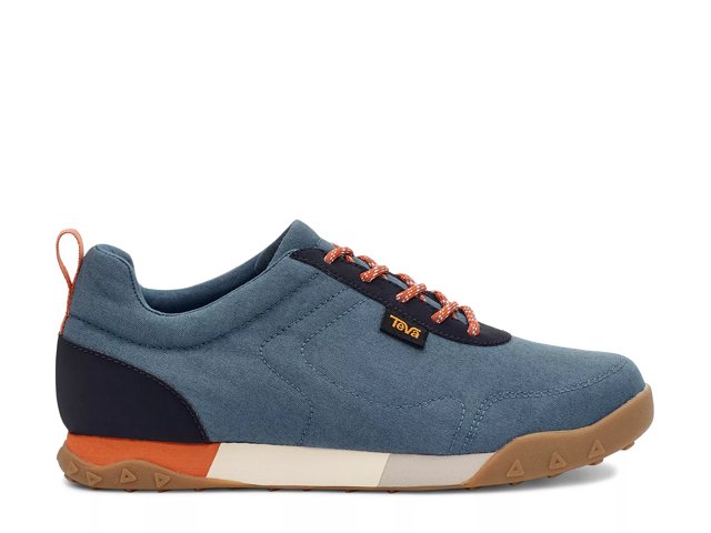 teva sneaker