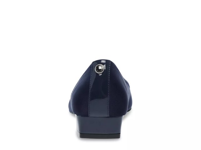 Navy sales flats dsw