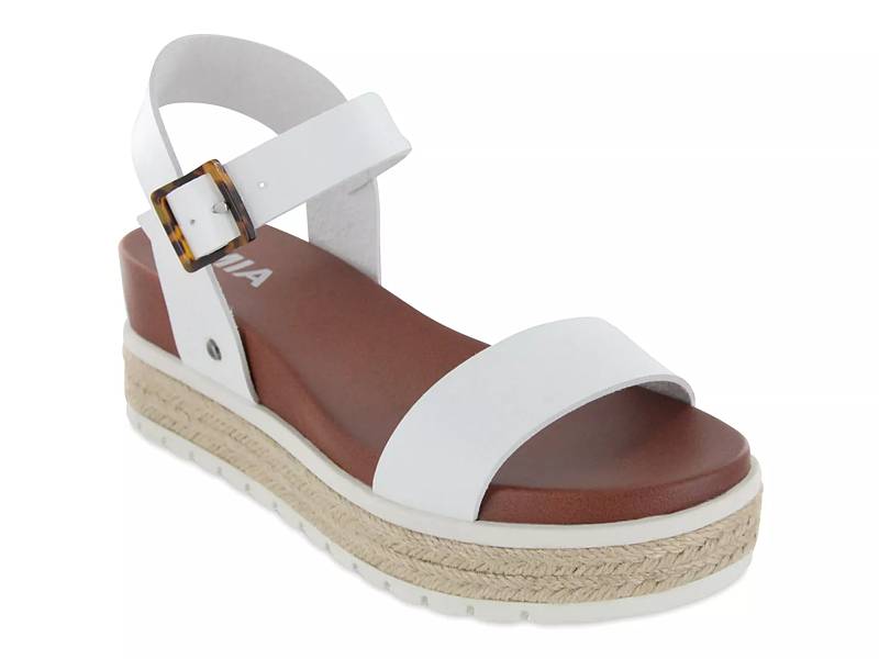 Shop Women s White Platform Sandals DSW