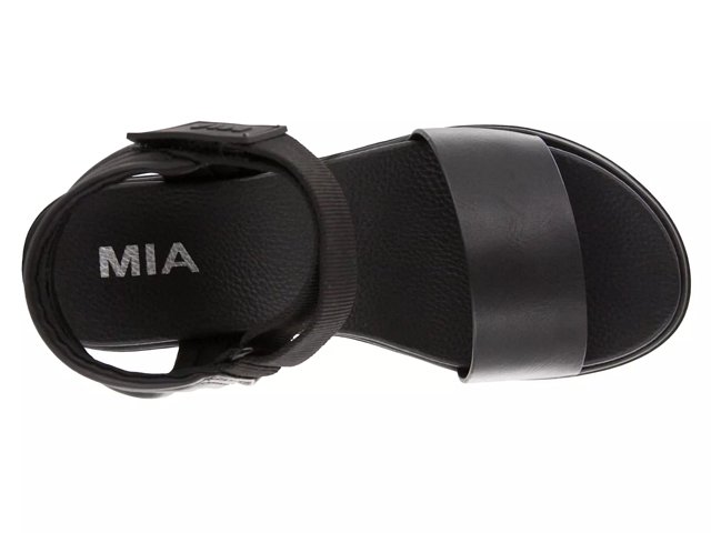 Mia sandals dsw store