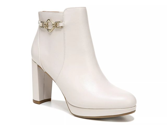 Naturalizer hollace booties white discount
