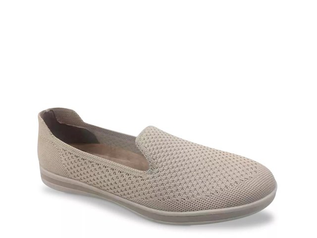 Dsw earth on sale