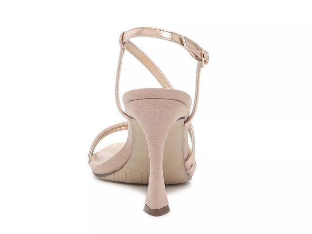 Unisa hot sale heels dsw