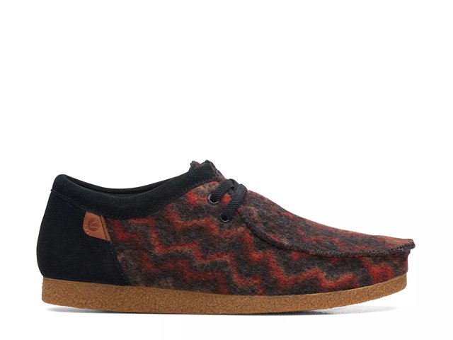 Red and black clarks on sale