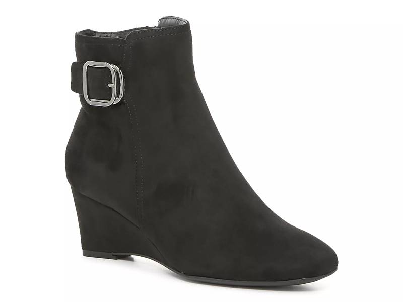 White mountain outlet ramone bootie