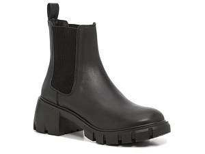 Lucky boots dsw best sale