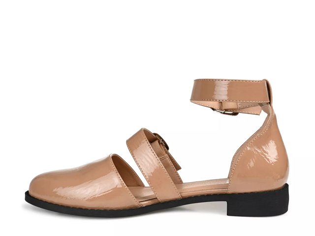 Journee Collection Constance Flat